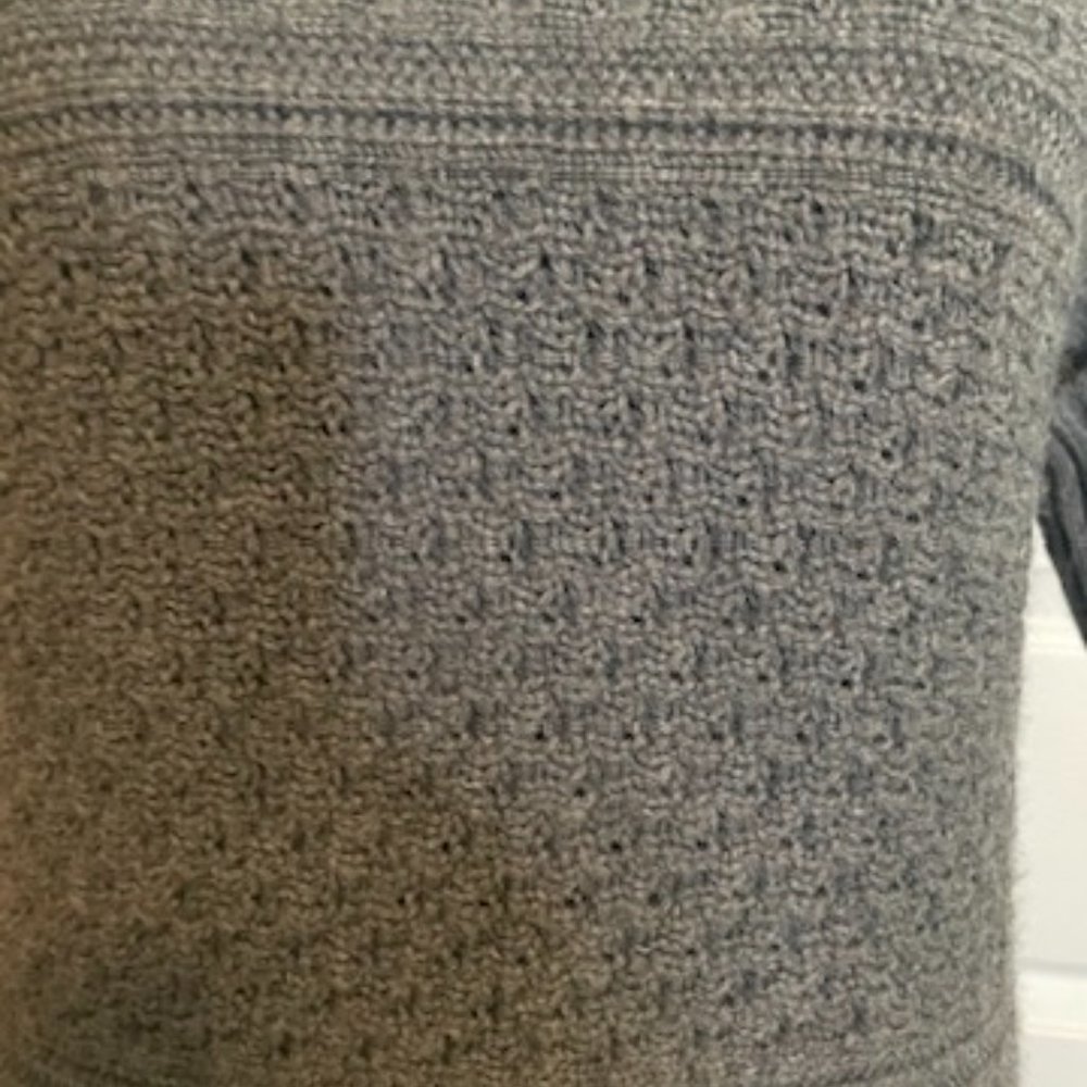 Like New! Nine West Wool Blend Gray Sweater Dress Size S - Picture 5 of 13